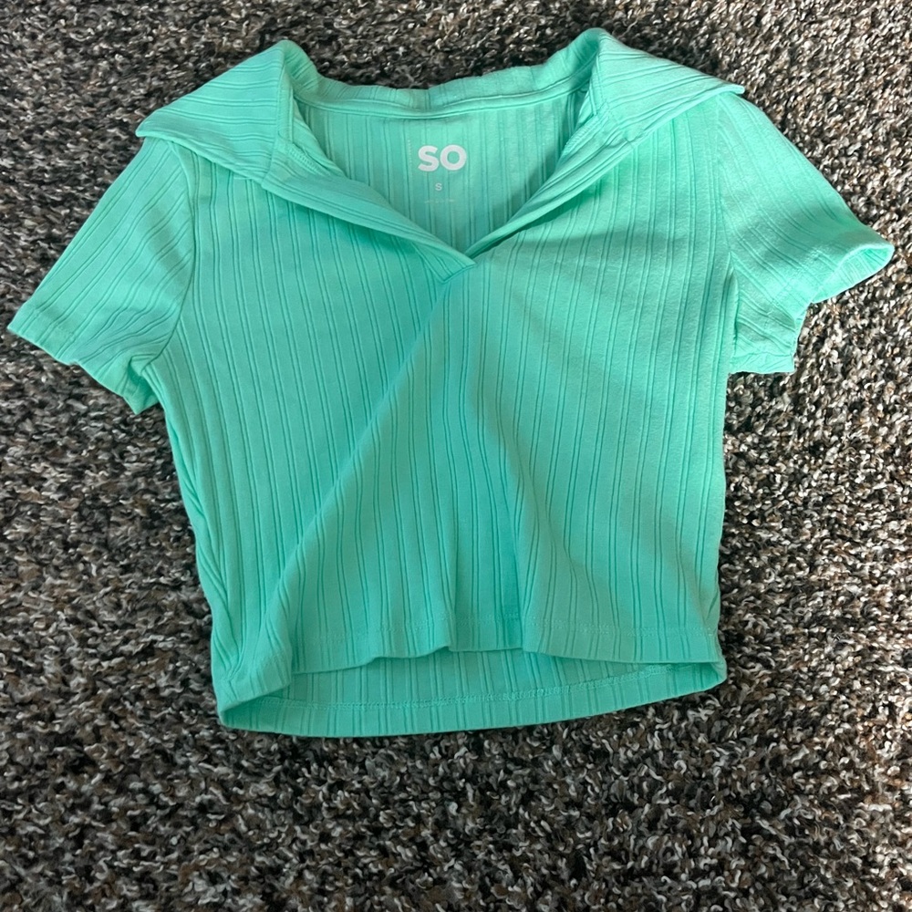 Green crop top